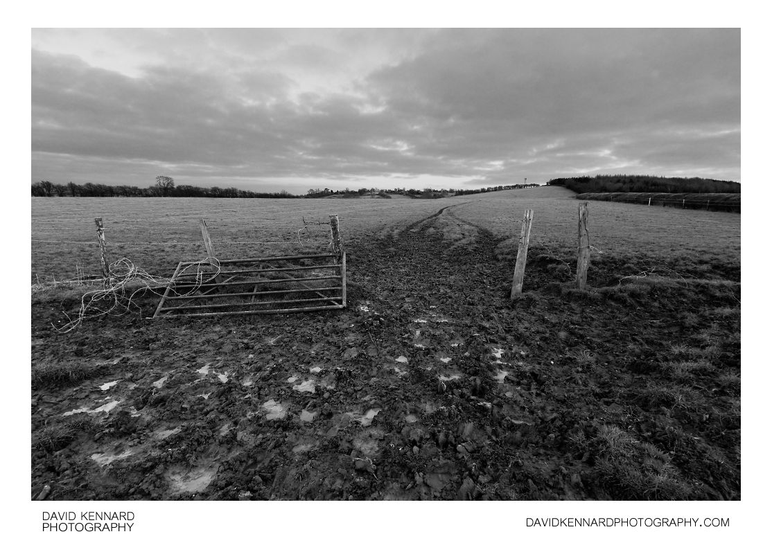 Muddy gateway, East Farndon