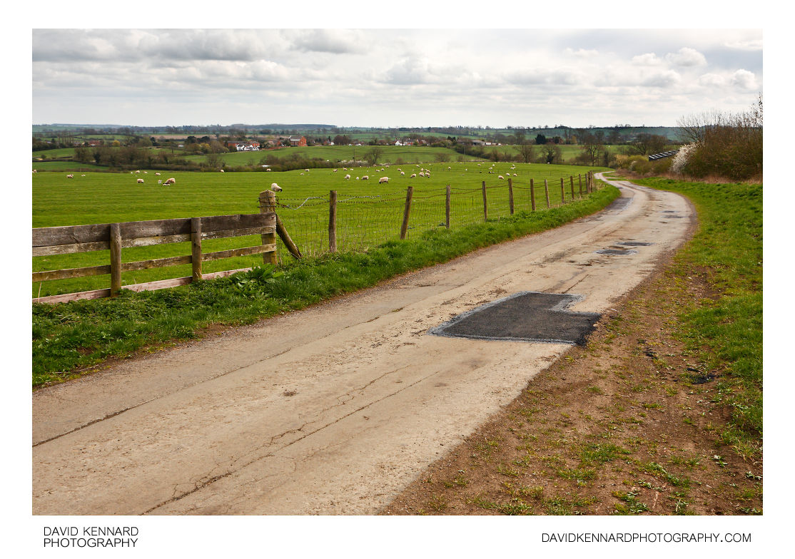 Farm road, Clipston