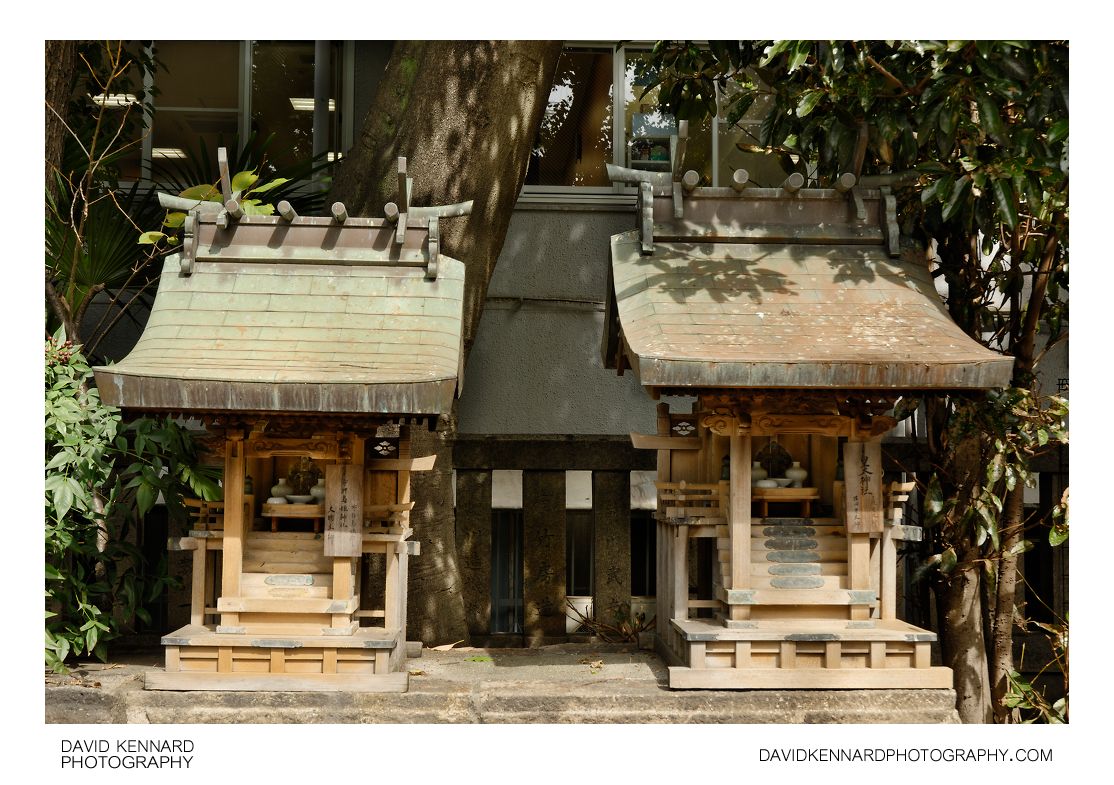 Mini shrines at Namba Yasaka Jinja