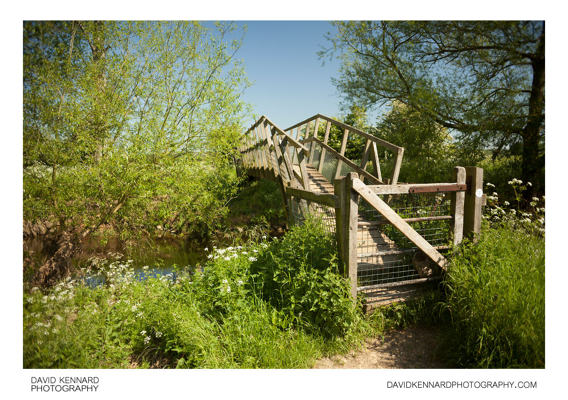 Wooden footbridge, Castor