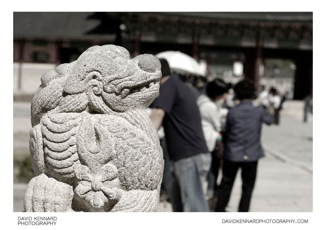 Dragon sculpture on Yeongjegyo Bridge