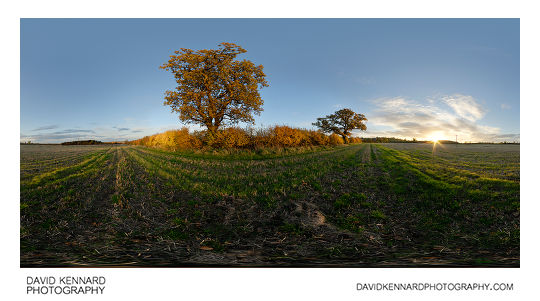 360° panorama of sunset over a field in East Farndon in autumn