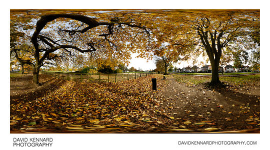 Welland Park in Autumn