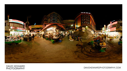 Namdaemun Market at night