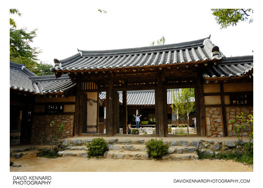 Nae Ja-Won Gate, Korean Folk Village