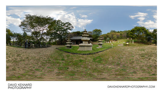 Stone pagodas and other stonework, Korean Folk village