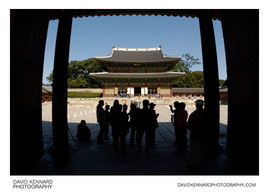 Injeongjeon through Injeongmun gate, Changdeokgung