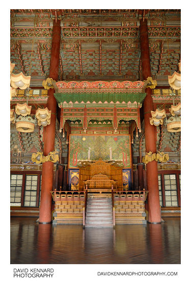 Throne in Injeongjeon, Changdeokgung palace