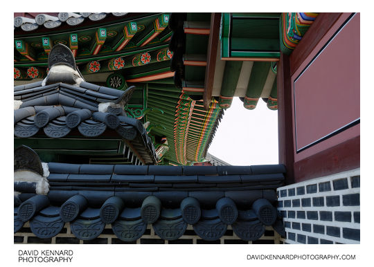 Walls and roofs, Changdeokgung palace