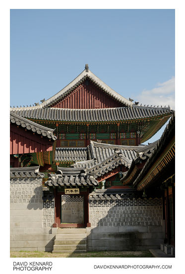 Bochunmun and Injeongjeon, Changdeokgung palace