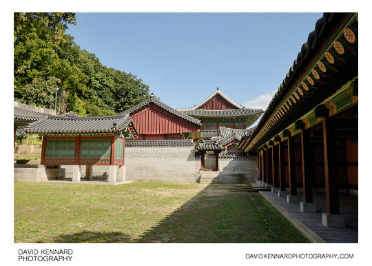 Area in front of Seonwonjeon, Changdeokgung