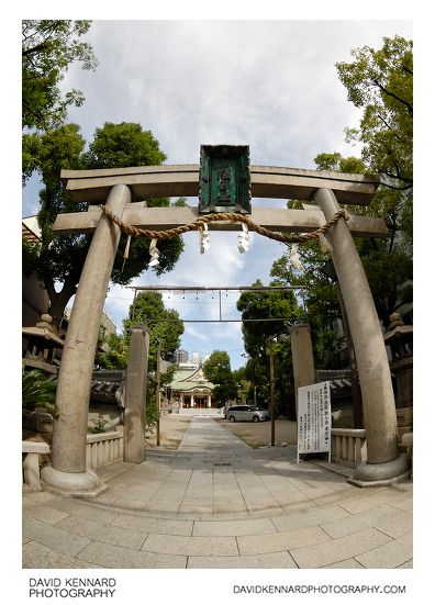 Namba Yasaka Jinja entrance gate