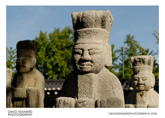 Muninseok statues