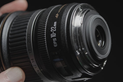 Canon EF-S 10-22mm lens showing the mount