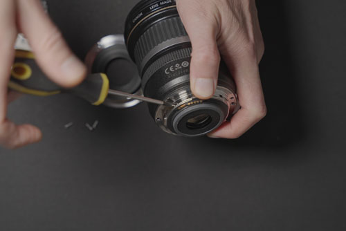 Removing screws from the electrical contacts block on the Canon EF-S 10-22mm lens