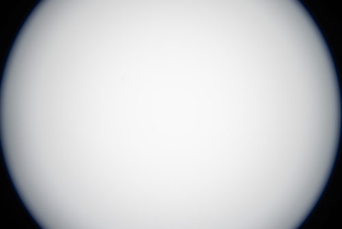 Canon EF-S 10-22mm lens vignetting on full frame at 12mm