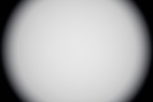 Canon EF-S 10-22mm lens vignetting on full frame at 22mm