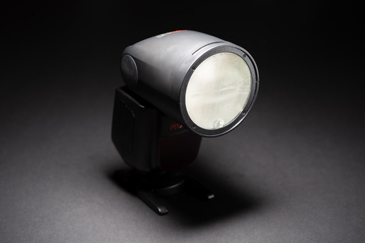 Godox V1