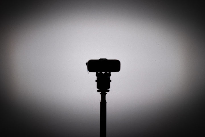 Photo showing light spread / distribution from full spectrum modified Godox MF12 with Fresnel, 1/16 power