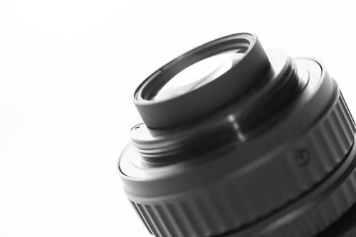 The protruding rear element on the EL-Nikkor 50mm f/2.8 N lens
